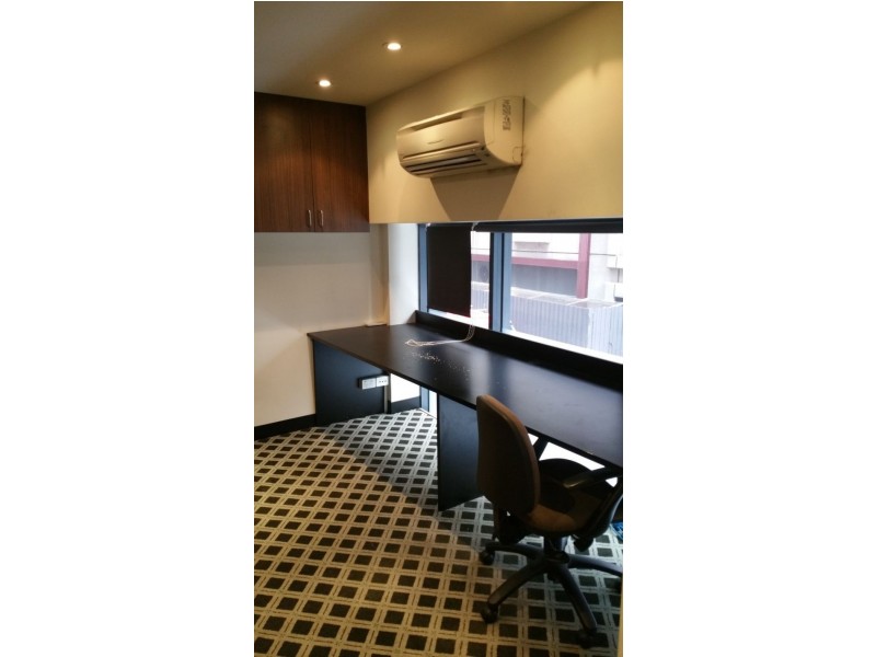 T7 and T18/1 Queens Road, Melbourne VIC 3004