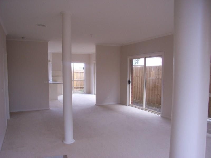 6/1A Thorogood Court, Taylors Lakes VIC 3038