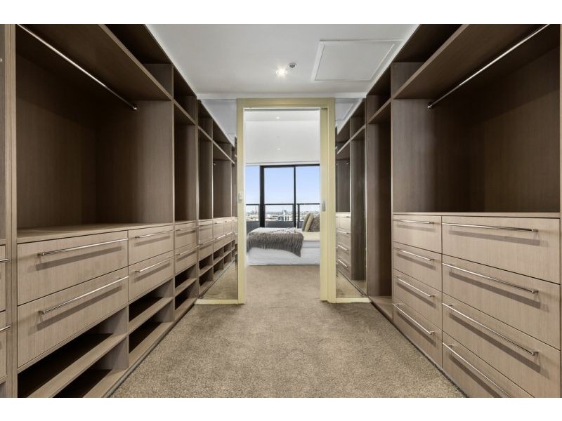 1608/100 Harbour Esplanade, Docklands VIC 3008