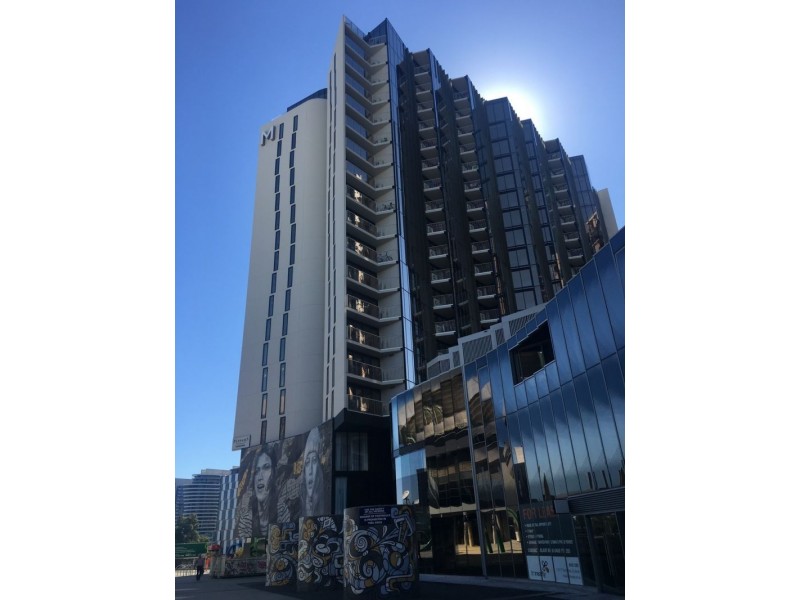 R7/677 La Trobe Street, Docklands VIC 3008
