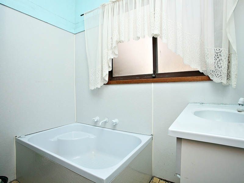 11 Edmund Street, Maidstone VIC 3012