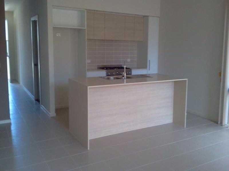 12 Burn Nar Look Drive, Burwood VIC 3125