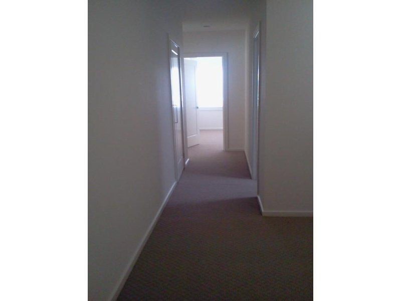 12 Burn Nar Look Drive, Burwood VIC 3125