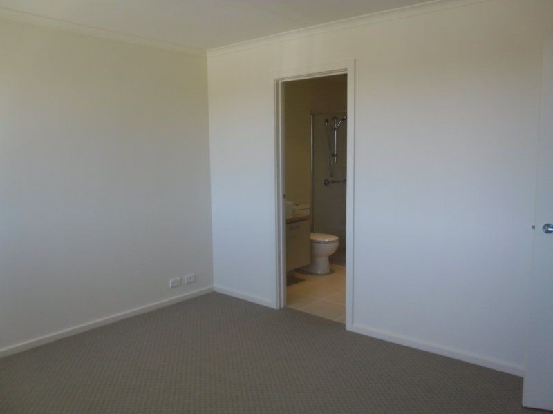 6 Pelister Place, Sunshine West VIC 3020