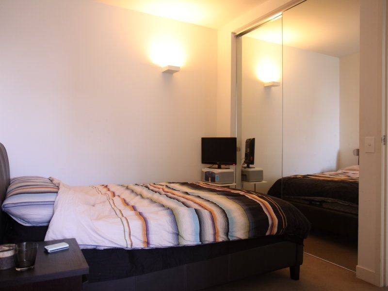 3302/200 Spencer Street, Melbourne VIC 3000