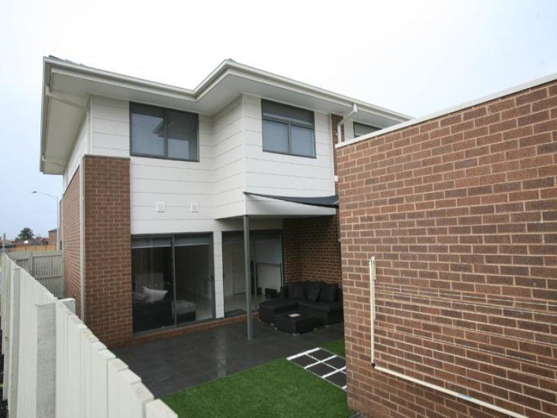 2 Sierra Avenue, Sunshine West VIC 3020
