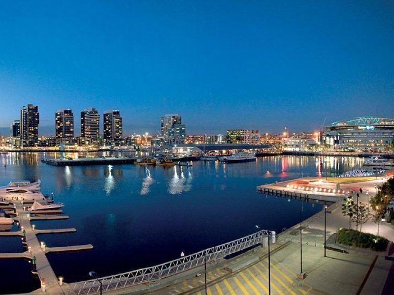 4F/8 Waterside Place, Docklands VIC 3008