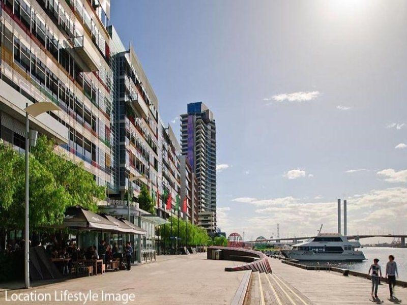 1502/805-917 Bourke Street, Docklands VIC 3008