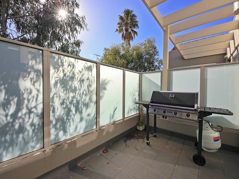 22/10 Tennyson Street, St Kilda VIC 3182