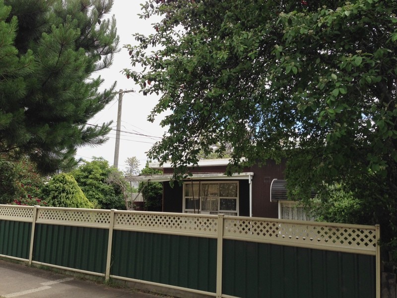 18 Matthews Street, Sunshine VIC 3020