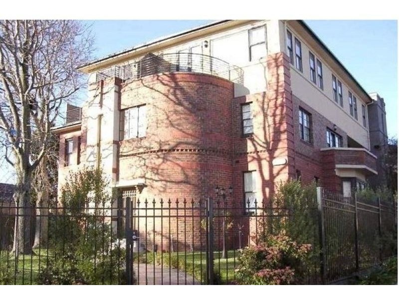 8/271 Balaclava Road, Caulfield North VIC 3161