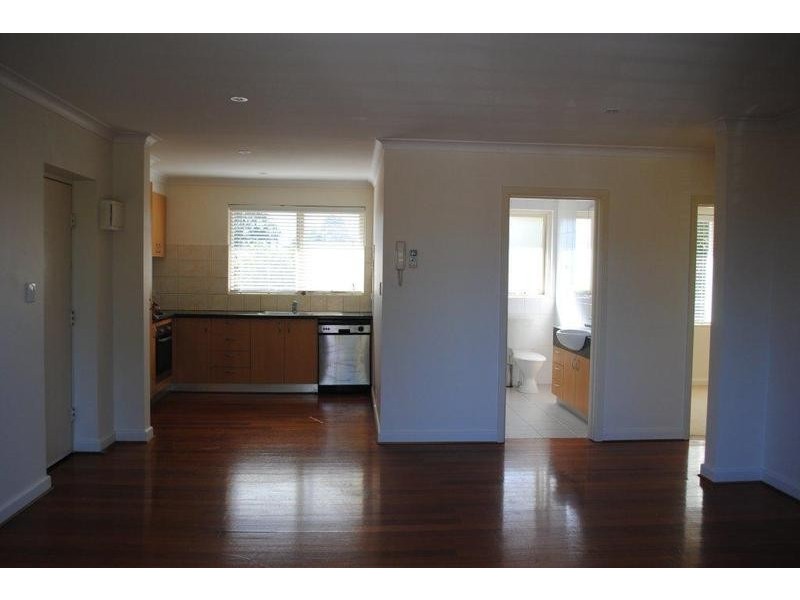 8/271 Balaclava Road, Caulfield North VIC 3161