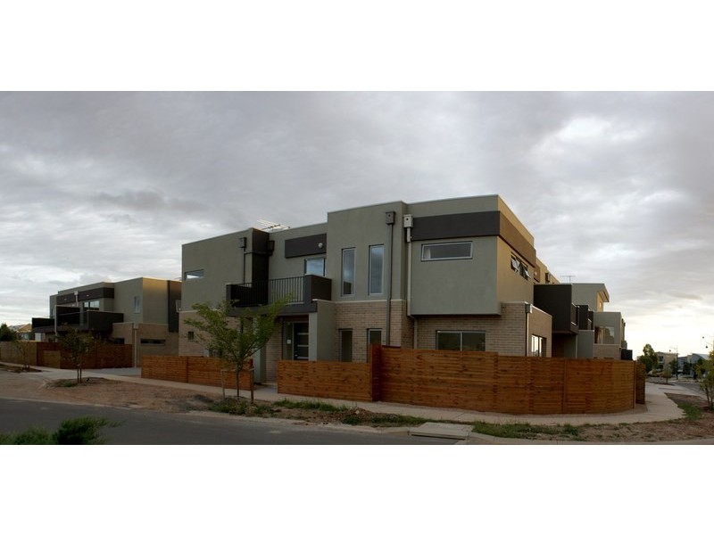 19-21 The Avenue, Caroline Springs VIC 3023