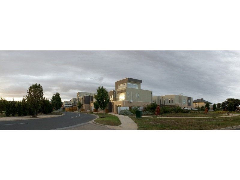 19-21 The Avenue, Caroline Springs VIC 3023