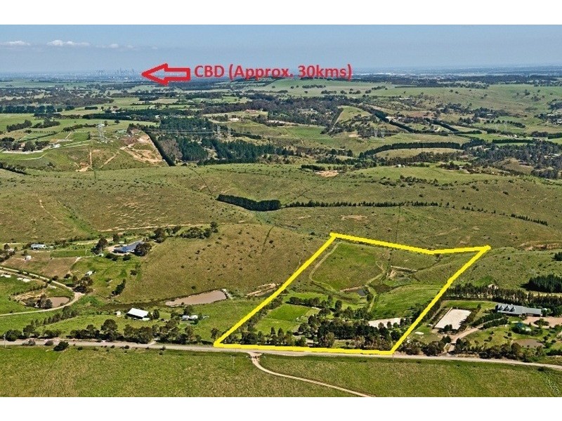 105 Kinnear Road, Mickleham VIC 3064