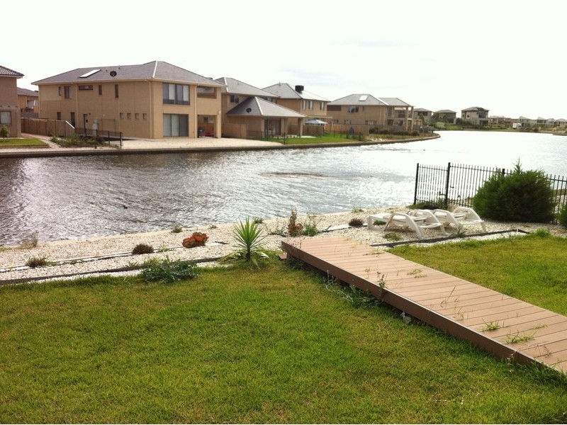 2 Watersedge Cove, Point Cook VIC 3030