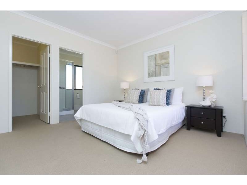 2/20 Duke St, Bentley WA 6102