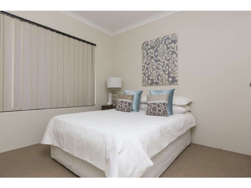 2/20 Duke St, Bentley WA 6102