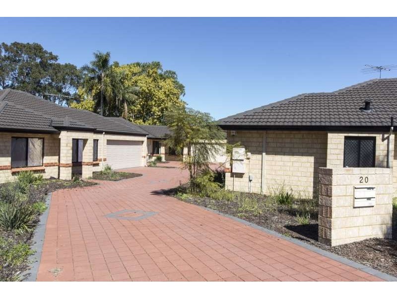 2/20 Duke St, Bentley WA 6102