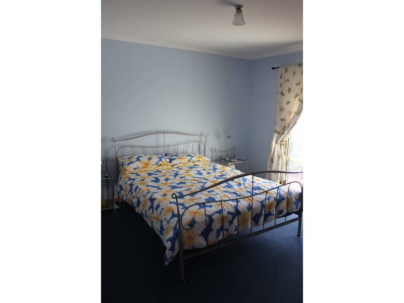 82 Barton Avenue, Triabunna TAS 7190