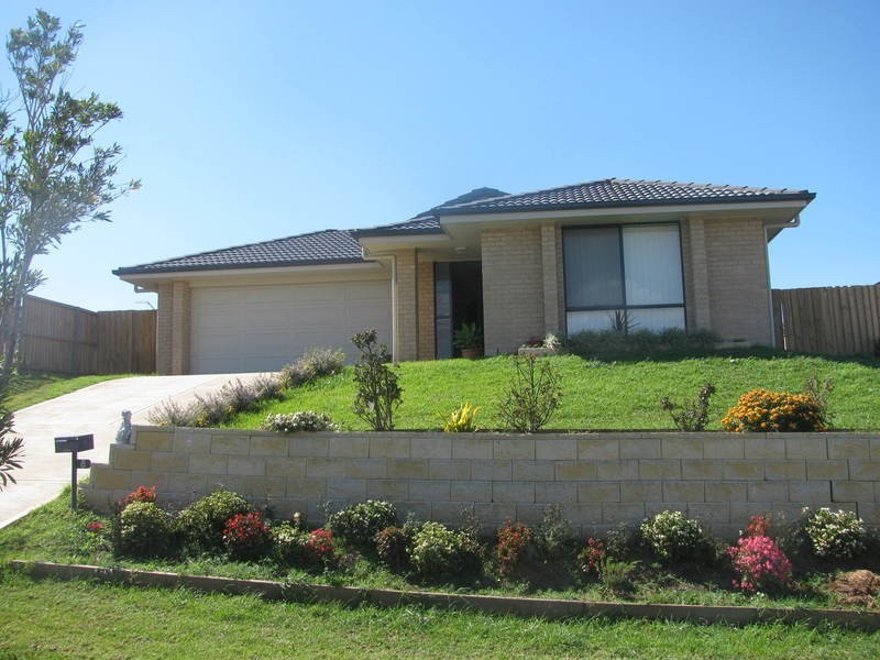 8 PATRIOT CLOSE, Gillieston Heights NSW 2321