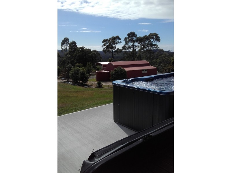 1 Bluemoor Road, Batemans Bay NSW 2536