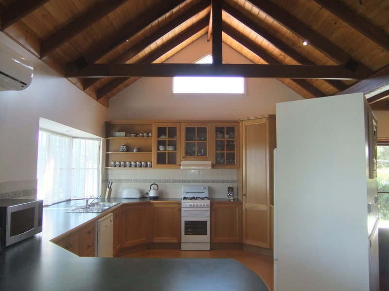 1 Bluemoor Road, Batemans Bay NSW 2536