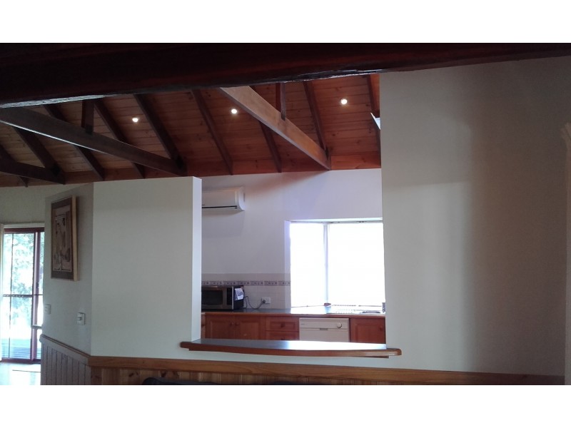 1 Bluemoor Road, Batemans Bay NSW 2536