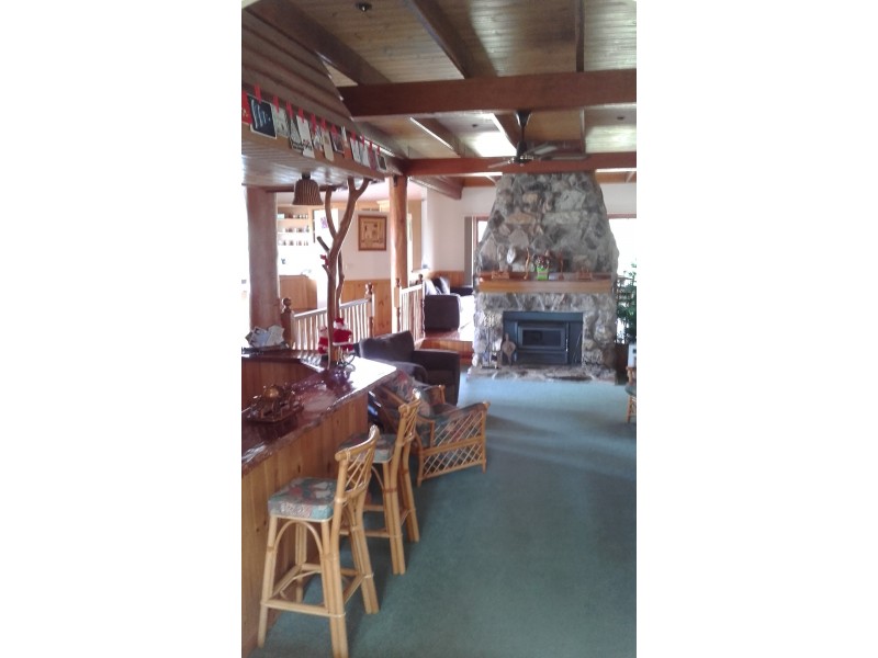 1 Bluemoor Road, Batemans Bay NSW 2536