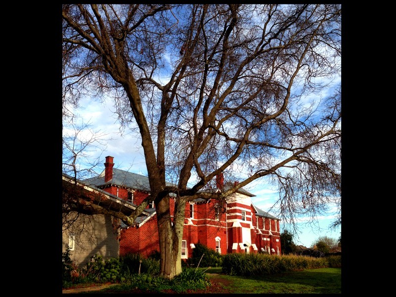 15/2-3 Evergreen CCT, Cheltenham VIC 3192