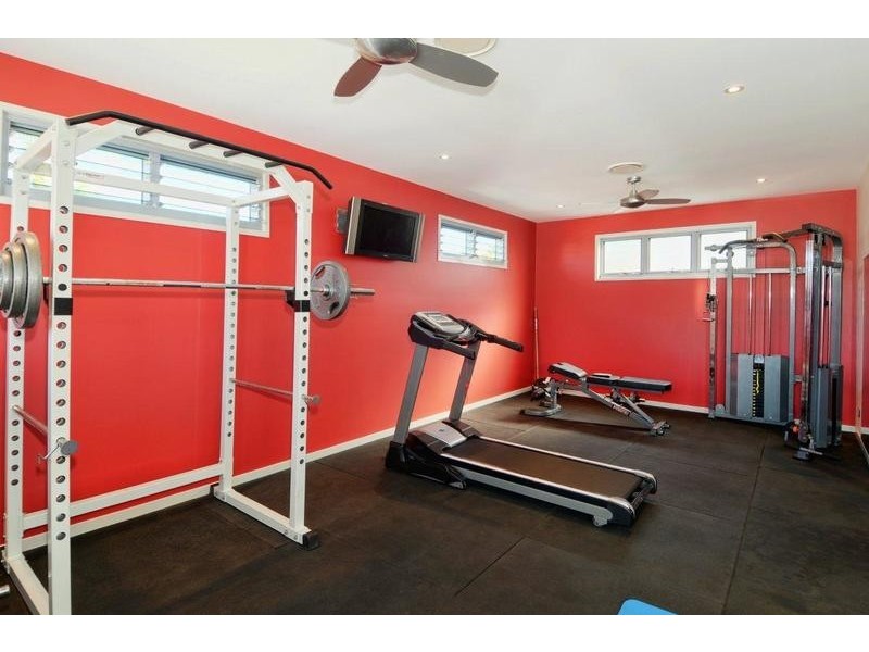 27 North Beach Place, Mudjimba QLD 4564