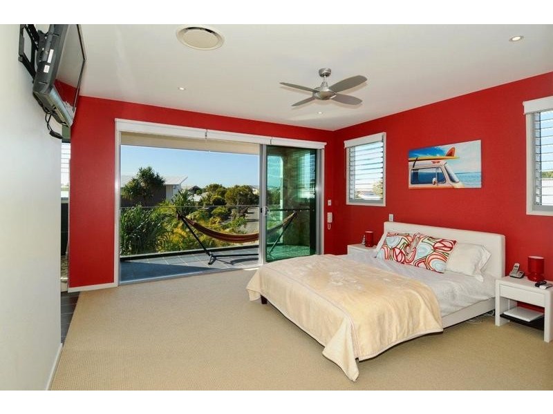 27 North Beach Place, Mudjimba QLD 4564