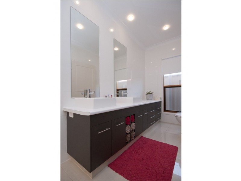 38 Mclean Street, Berri SA 5343