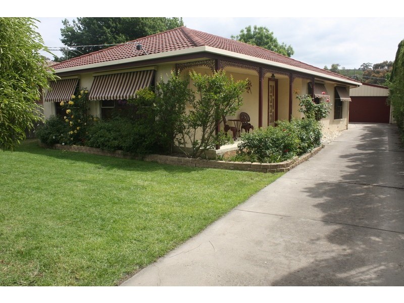 5 MacMeikan St, Whittlesea VIC 3757