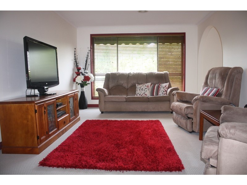 5 MacMeikan St, Whittlesea VIC 3757