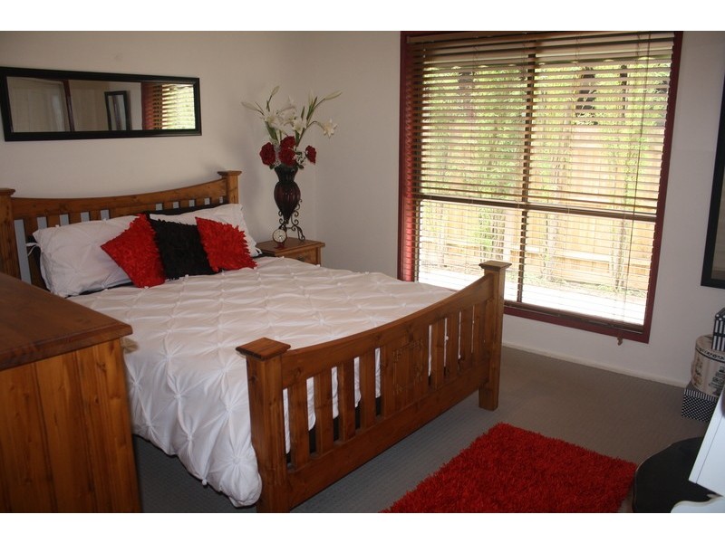 5 MacMeikan St, Whittlesea VIC 3757
