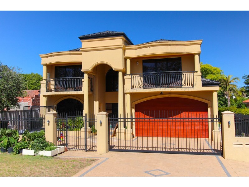 2 Fourth Ave, Applecross WA 6153