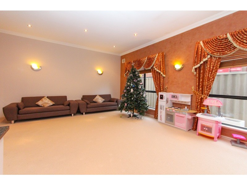2 Fourth Ave, Applecross WA 6153
