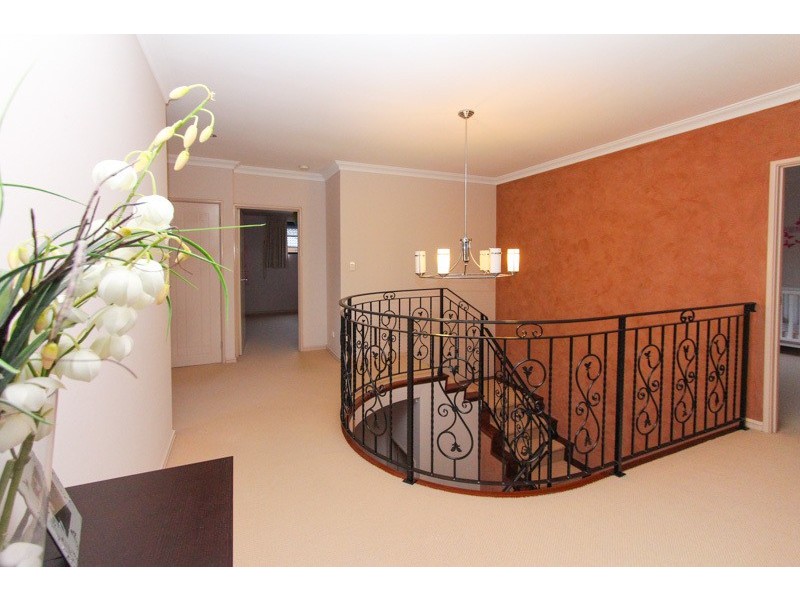 2 Fourth Ave, Applecross WA 6153