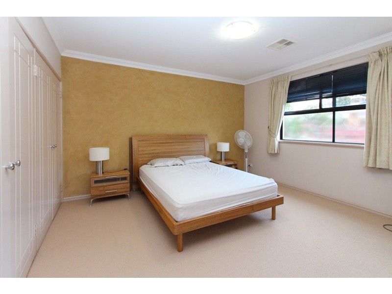 2 Fourth Ave, Applecross WA 6153