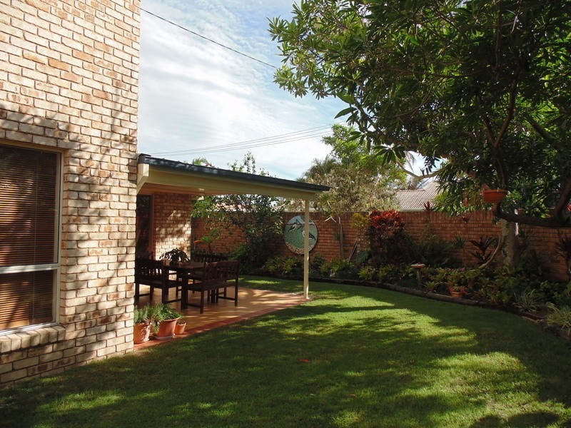 408 Oceanic Drive, Wurtulla QLD 4575