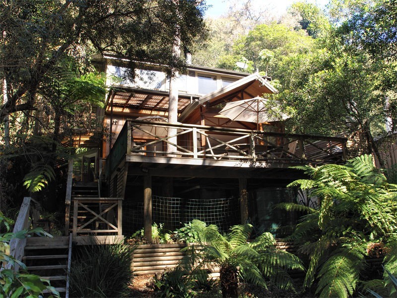 The Treehouse / 61 Monash Ave, Great Mackerel Beach NSW 2108