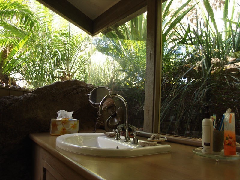 The Treehouse / 61 Monash Ave, Great Mackerel Beach NSW 2108