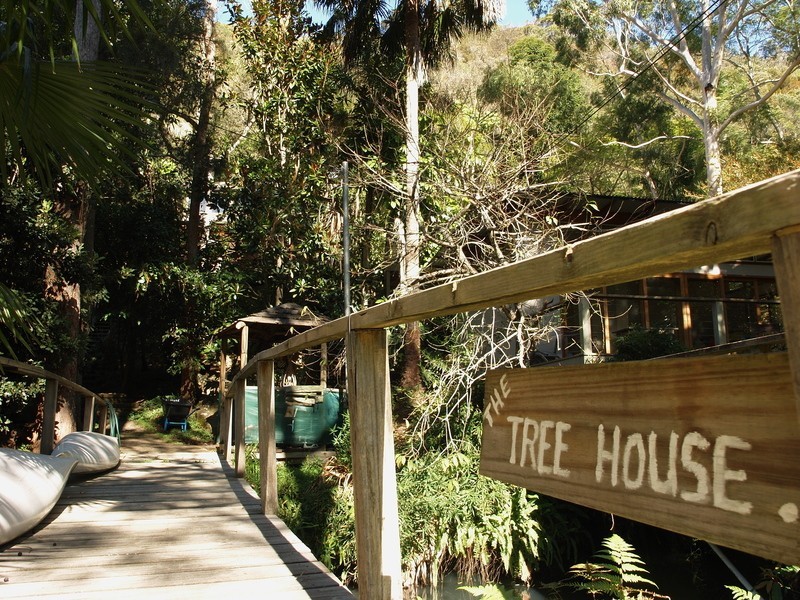 The Treehouse / 61 Monash Ave, Great Mackerel Beach NSW 2108