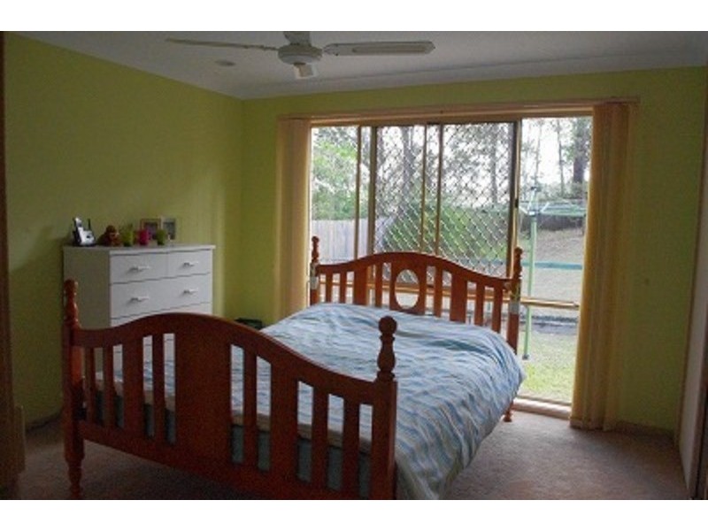 6 Parish Court, Molendinar QLD 4214