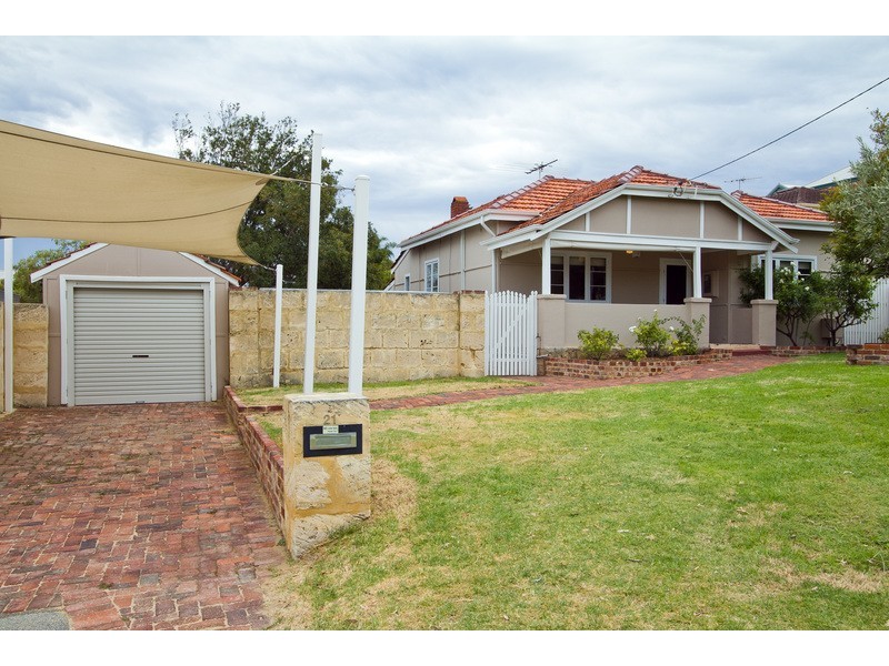 21 Ashburton Terrace, Fremantle WA 6160