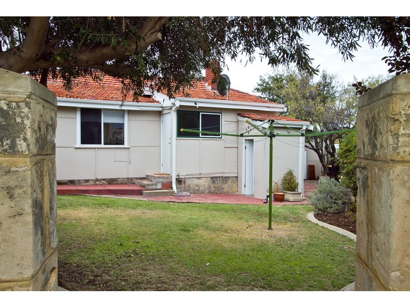 21 Ashburton Terrace, Fremantle WA 6160