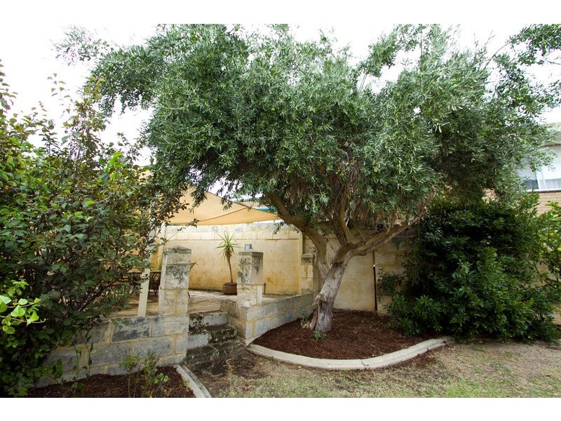 21 Ashburton Terrace, Fremantle WA 6160