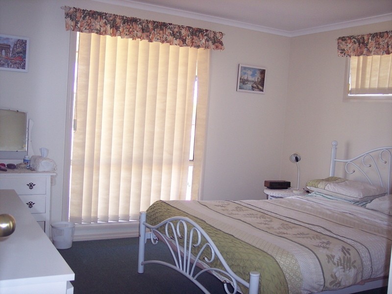 7 Hunter Crescent, Green Head WA 6514