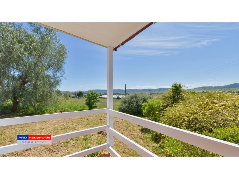 54 Sneesbys Lane, Upper Manilla NSW 2346